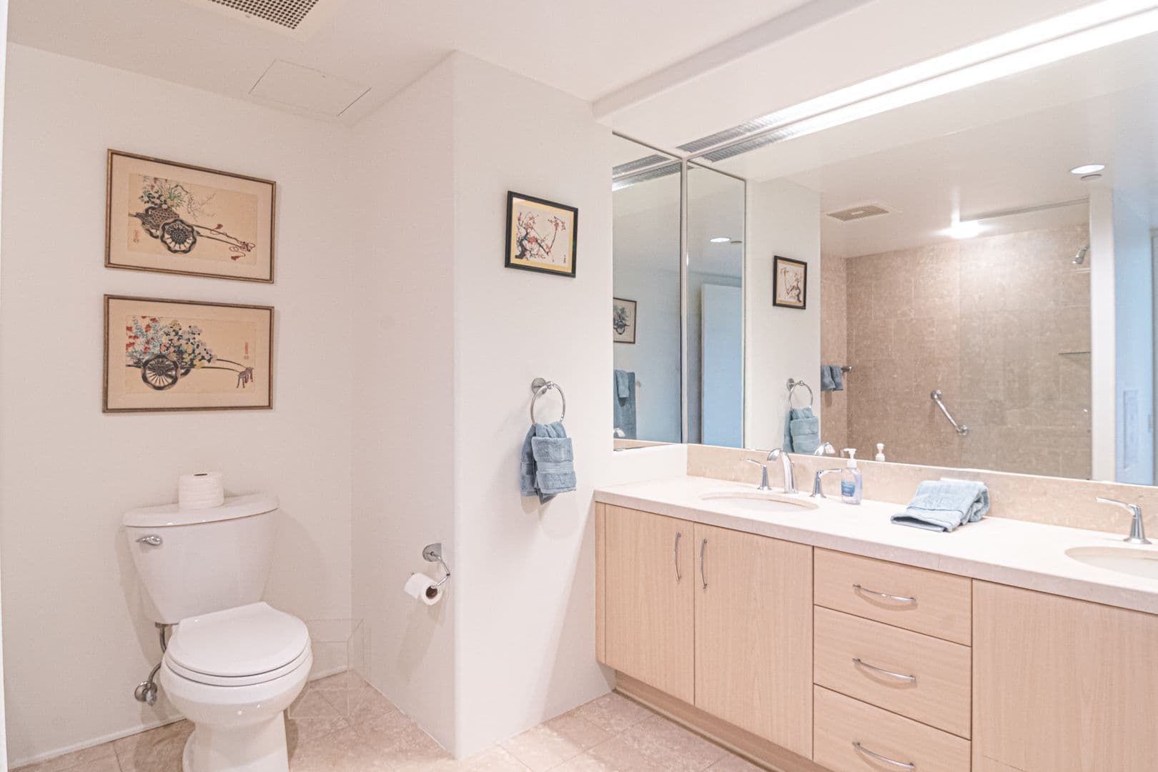 Honolulu Condo: 88 Piikoi Street #1009