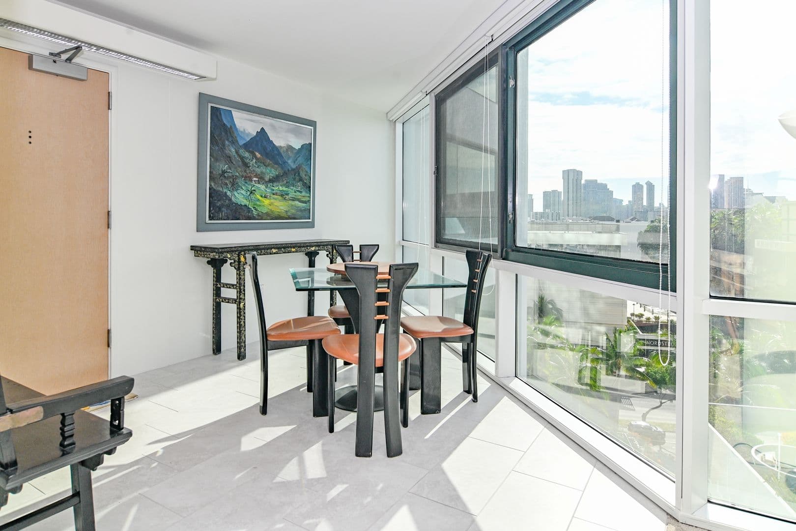 Honolulu Condo: 88 Piikoi Street #1009