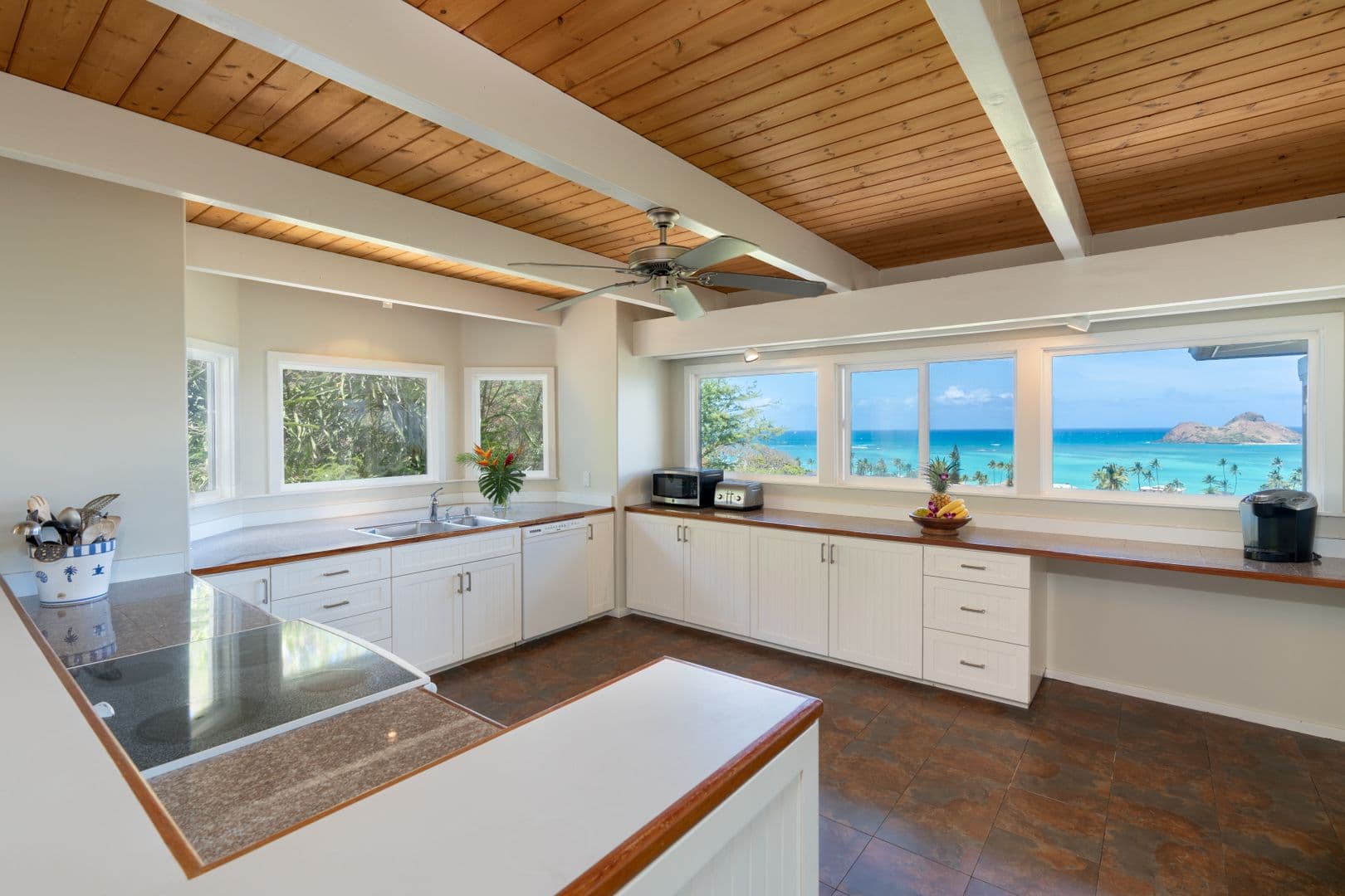 Kailua House: 1365 Kehaulani Dr