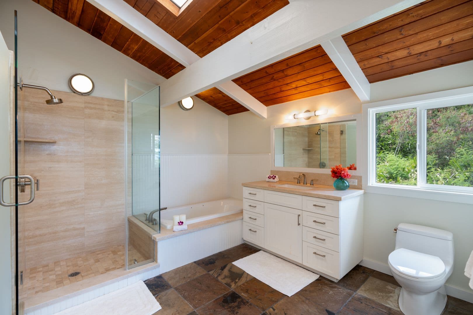 Kailua House: 1365 Kehaulani Dr
