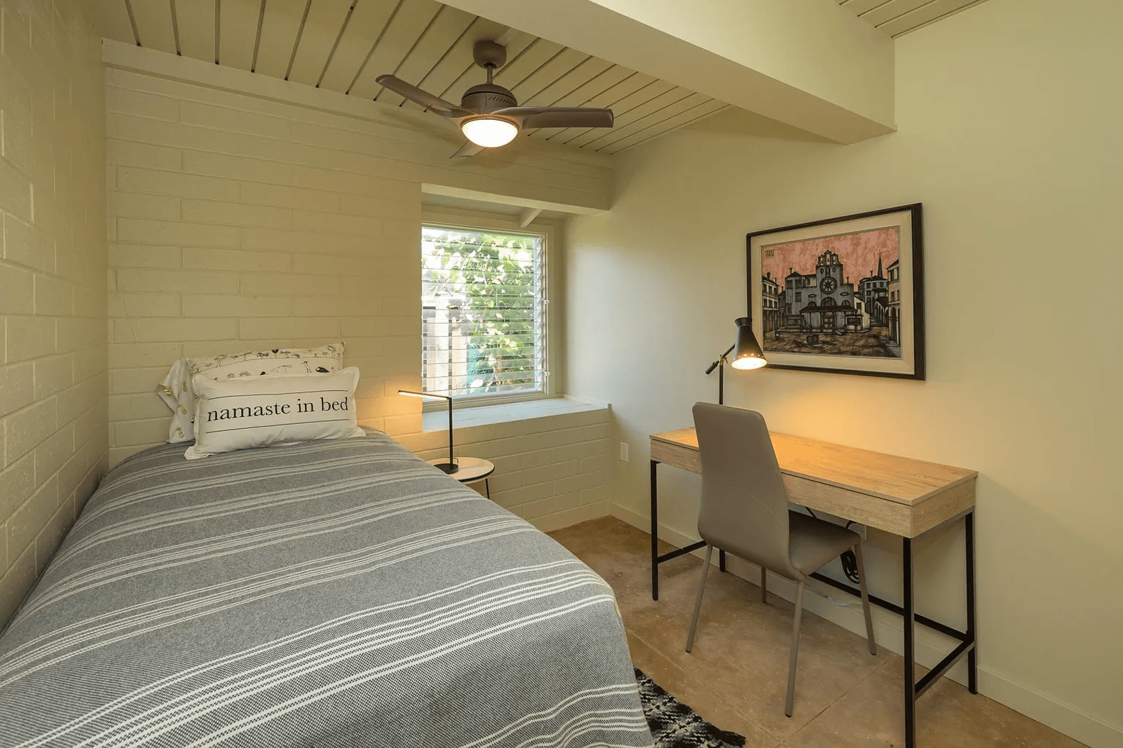 Kailua House: 100 C North Kalaheo Ave