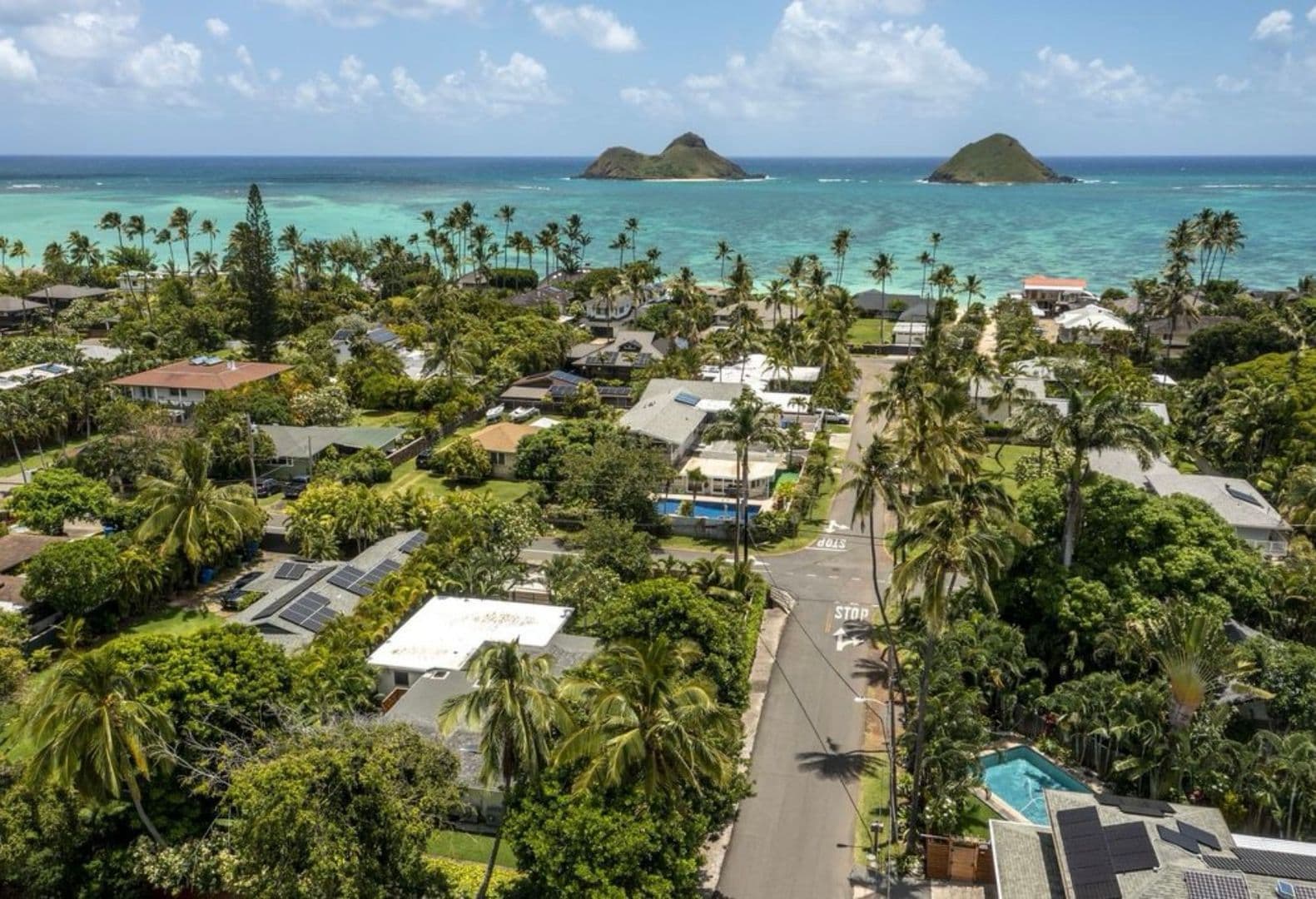 Kailua House: 1453 Aalapapa Dr