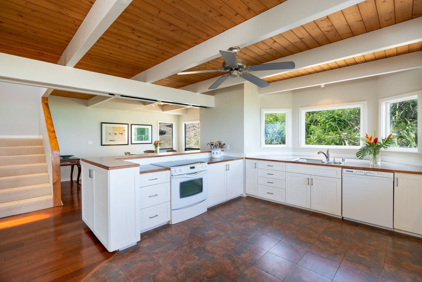 Kailua House: 1365 Kehaulani Dr