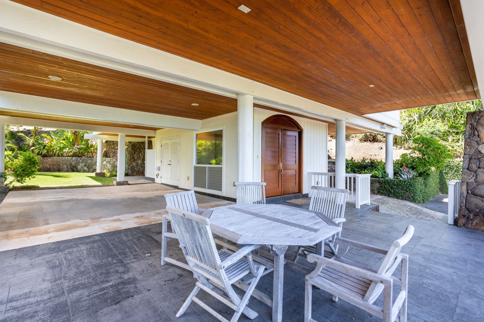 Kailua House: 1365 Kehaulani Dr