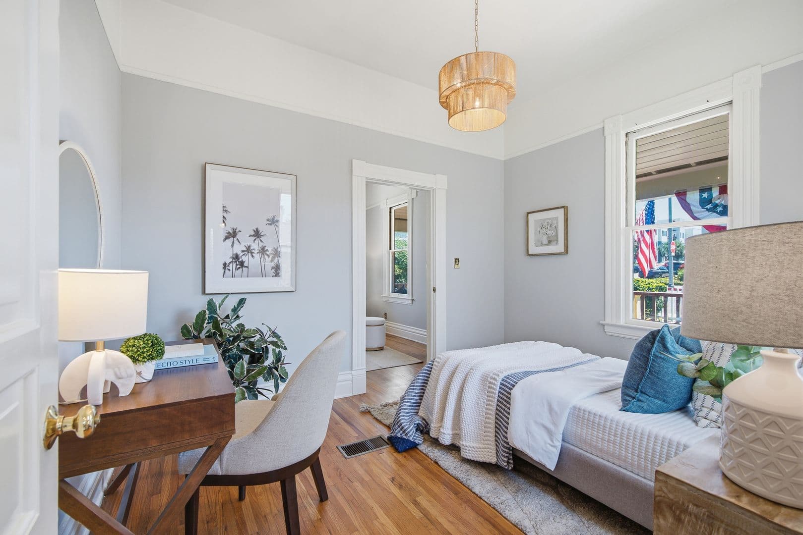 Monrovia Apartment: 703 Primrose Ave