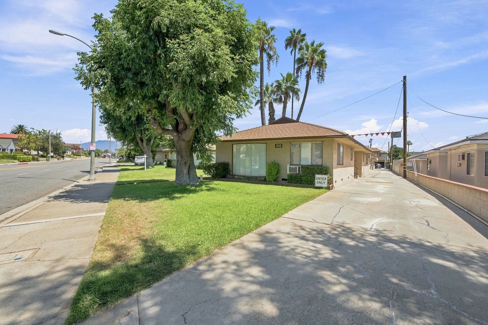 Alhambra Apartment: 312 N Atlantic Blvd
