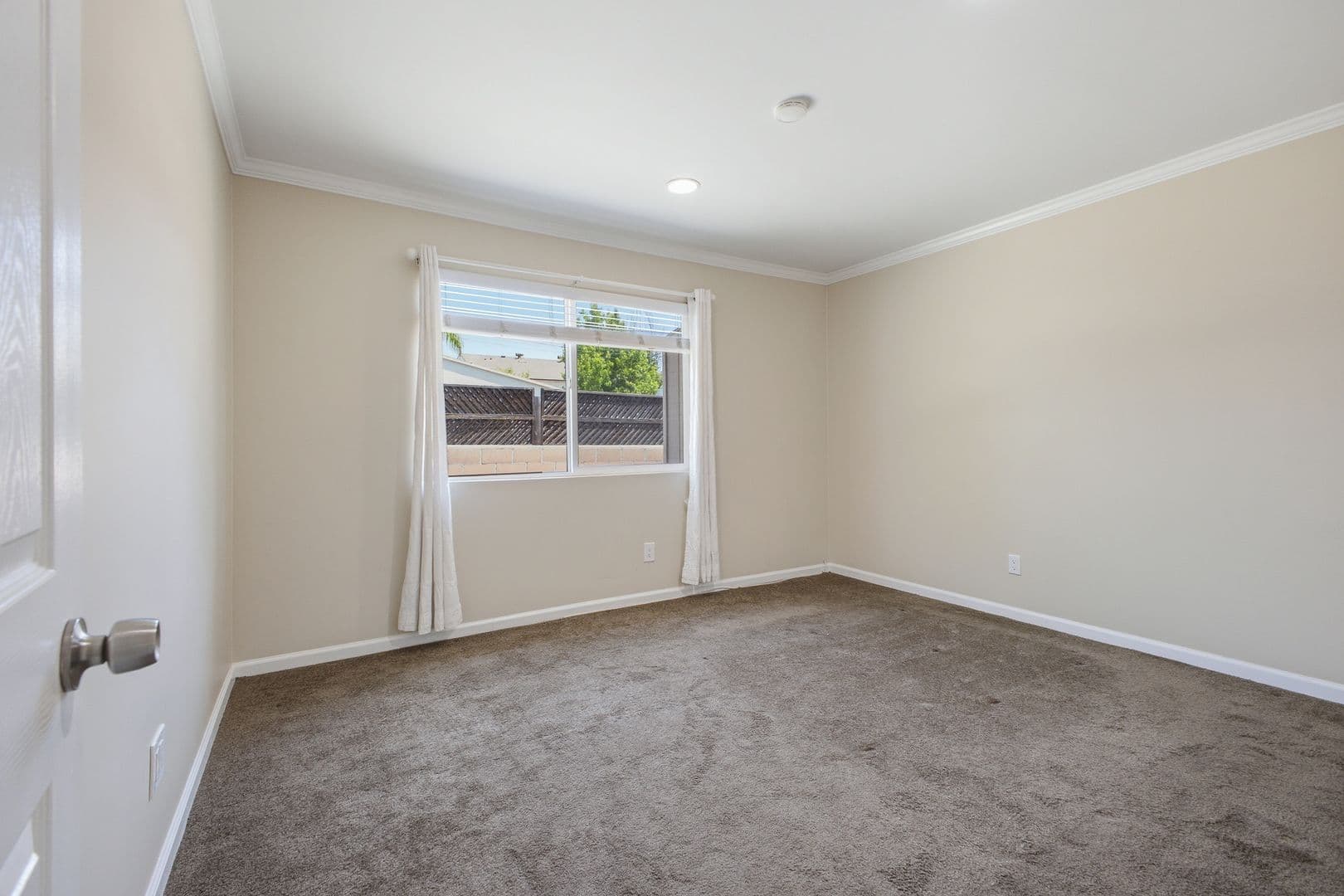 Burbank House: 1630 North Ontario Street
