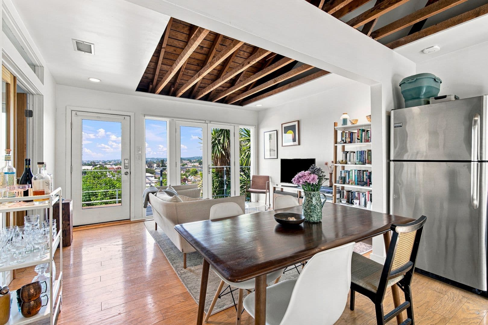 Los Angeles House: 1904 Boca Ave