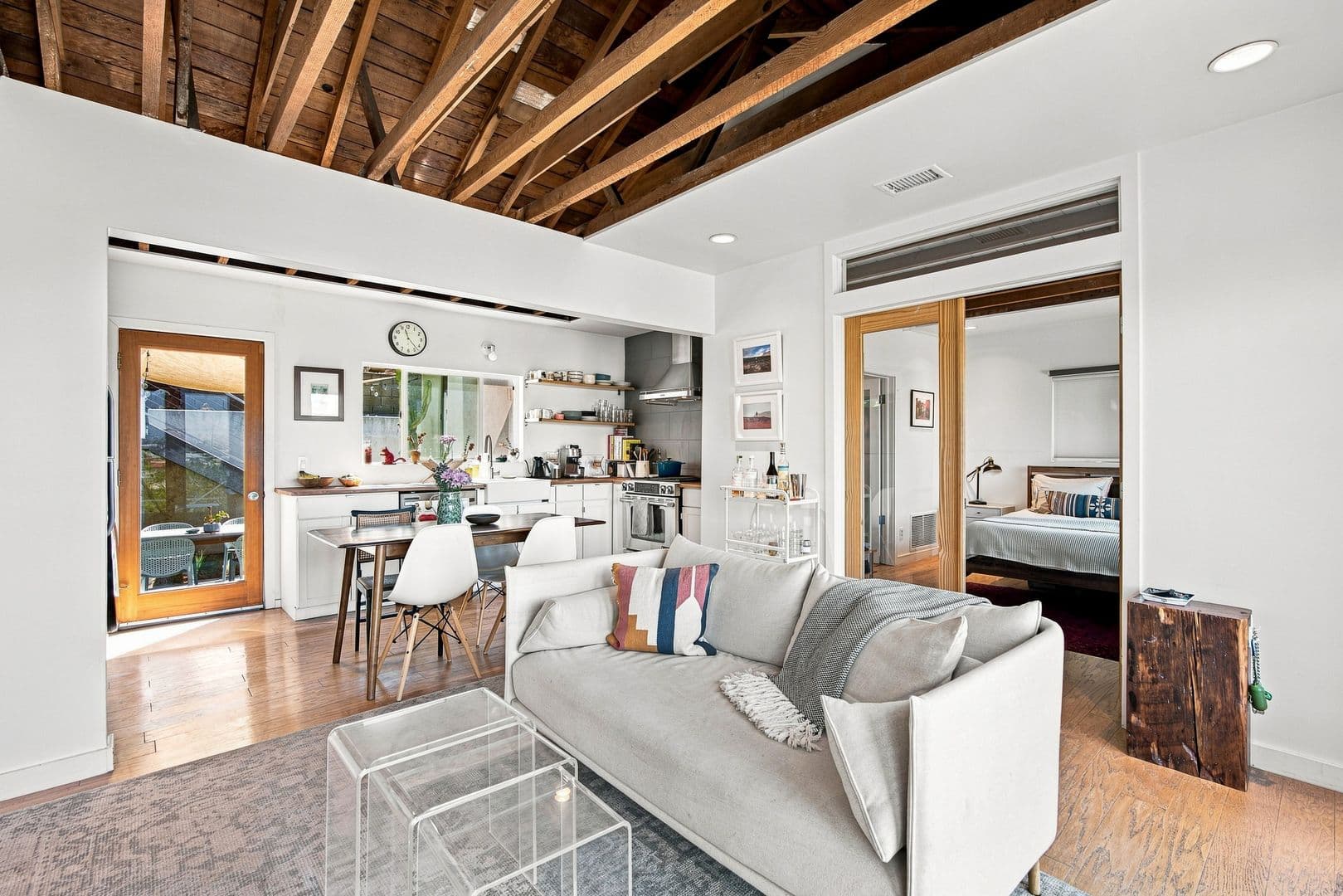 Los Angeles House: 1904 Boca Ave