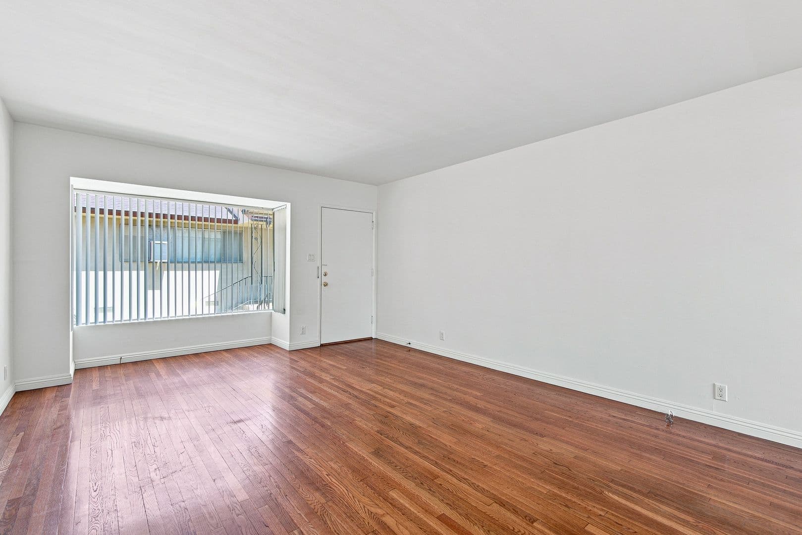 Alhambra Apartment: 312 N Atlantic Blvd