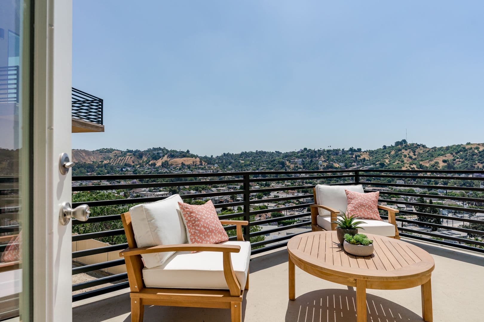 Los Angeles House: 3870 West Point Drive