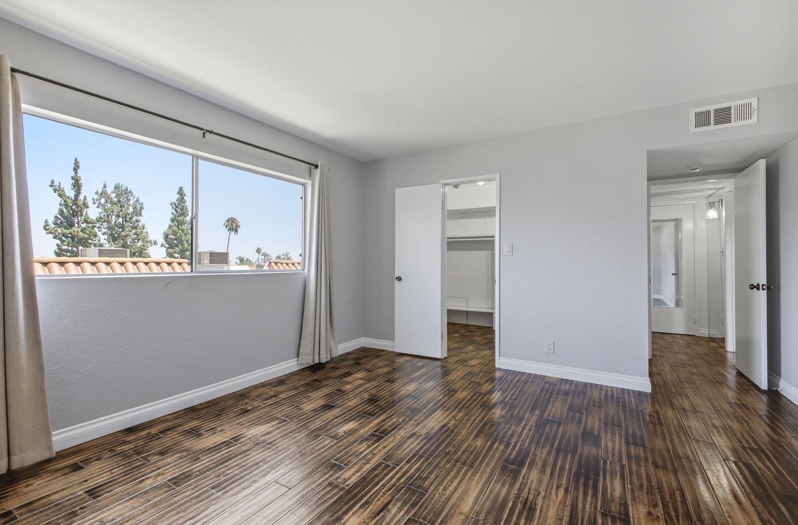 Pasadena Condo: 2444 E. Del Mar Blvd
