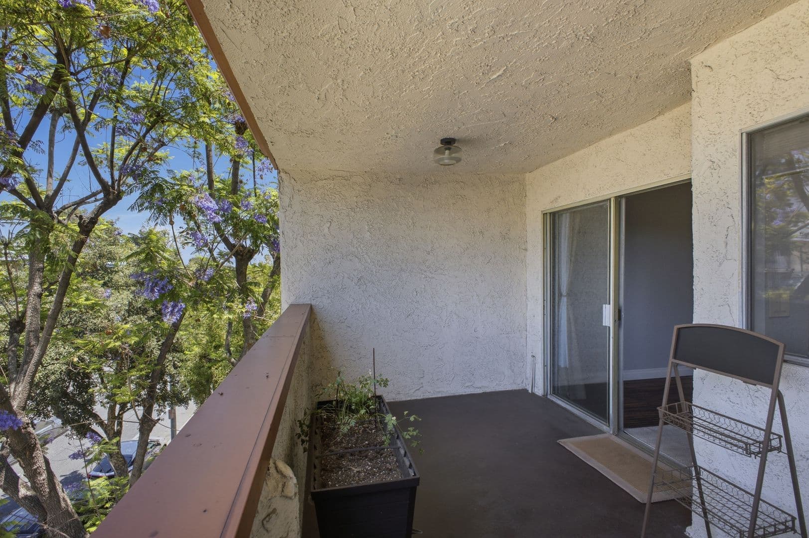 Pasadena Condo: 2444 E. Del Mar Blvd