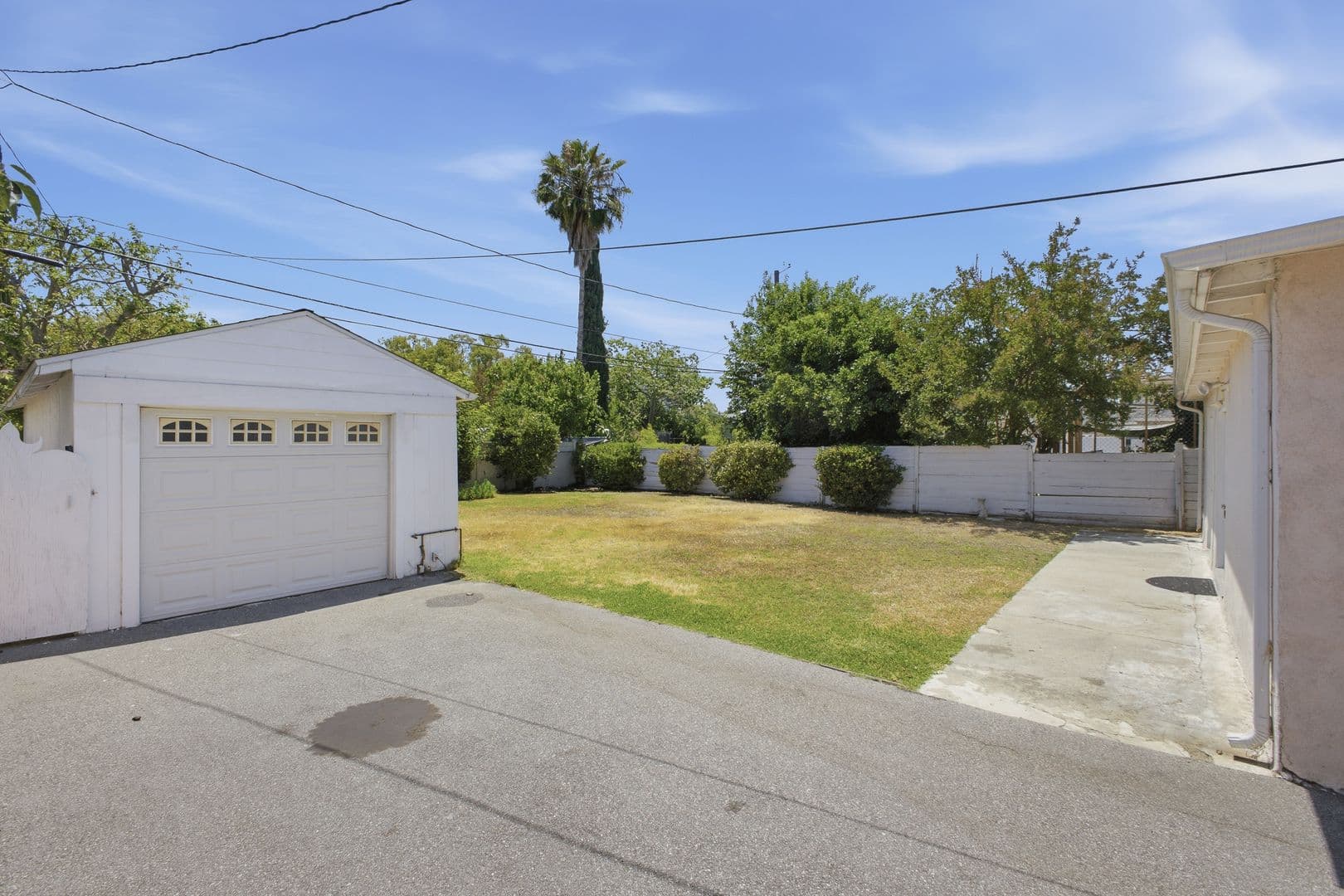 Burbank House: 1630 North Ontario Street