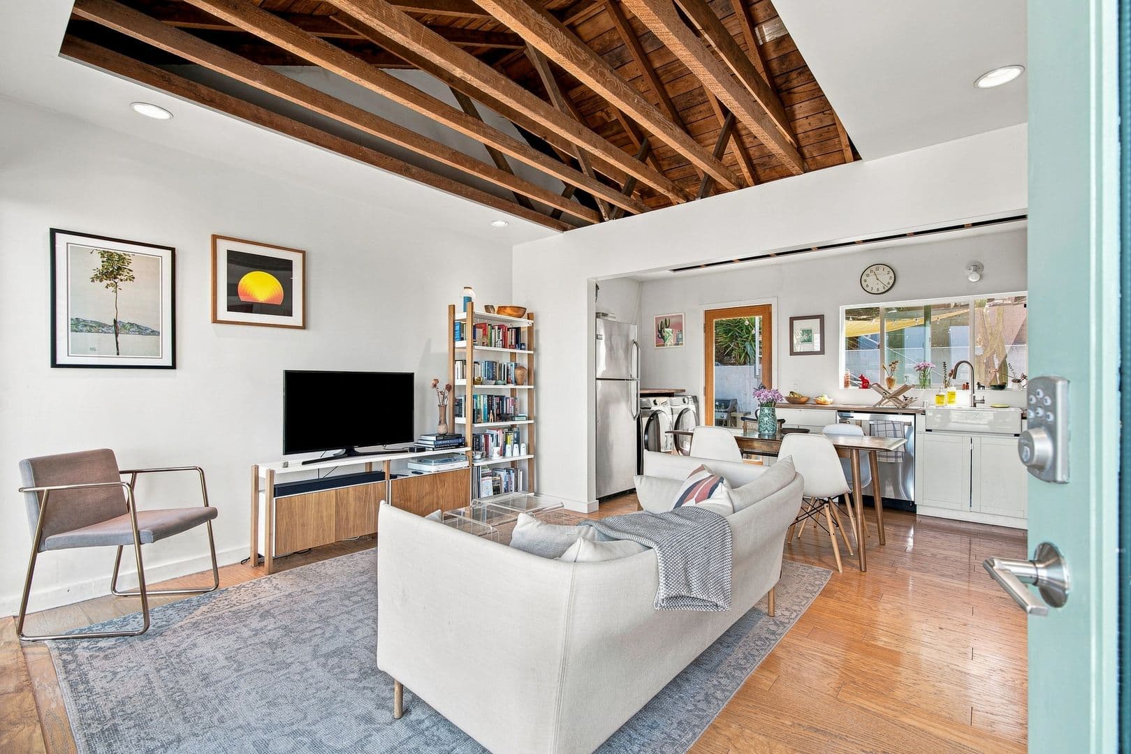 Los Angeles House: 1904 Boca Ave