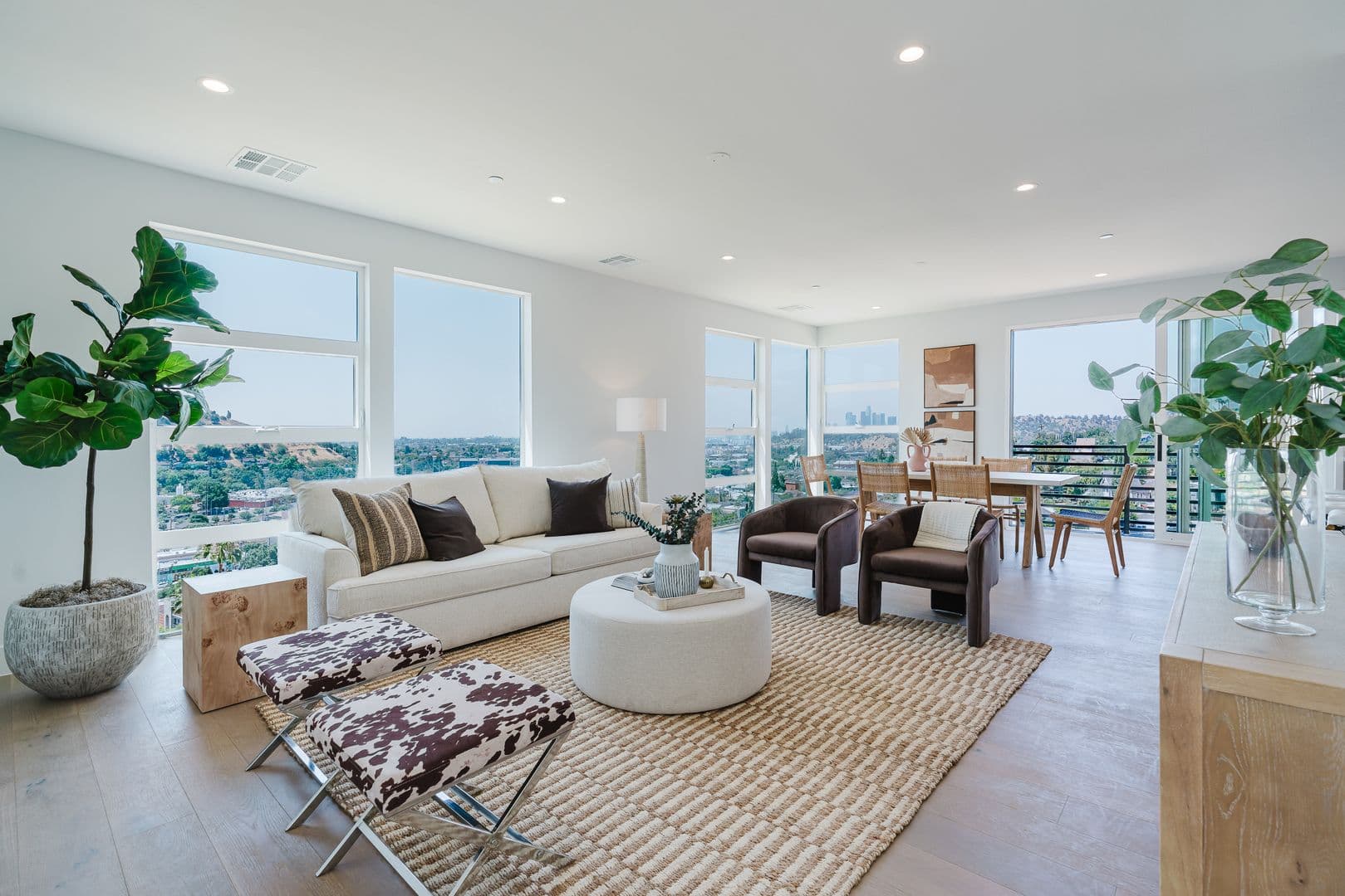 Los Angeles House: 3870 West Point Drive