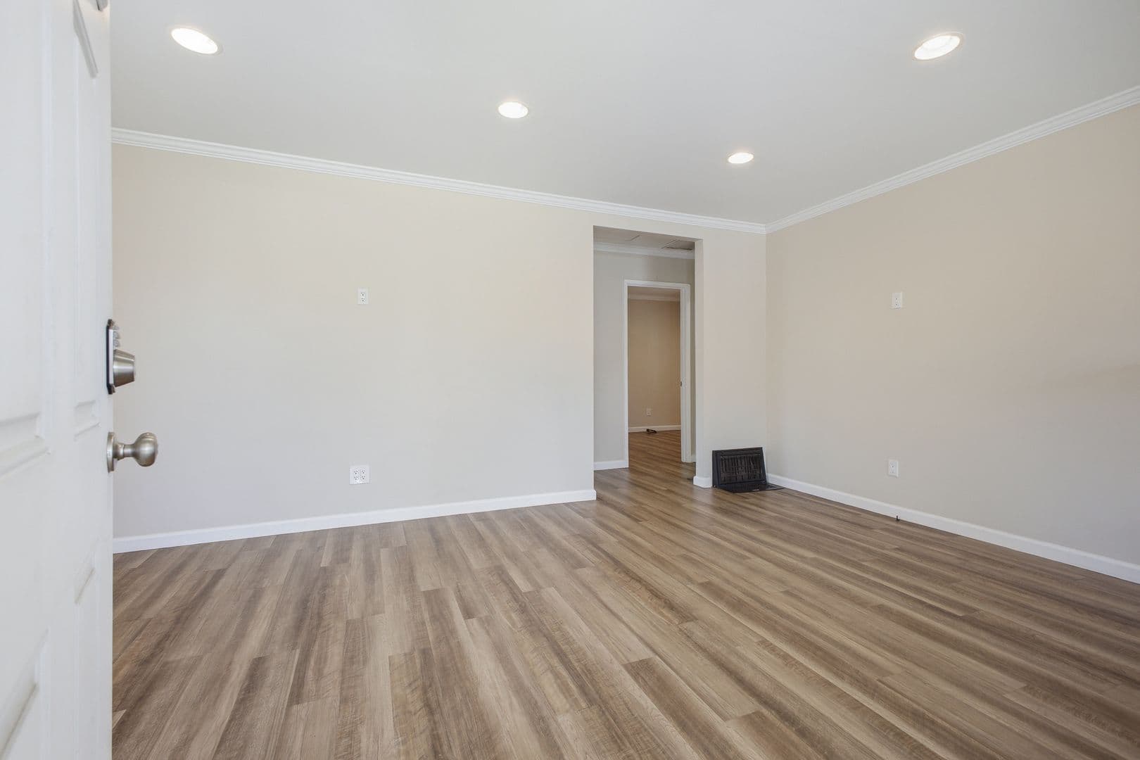 Burbank House: 1630 North Ontario Street