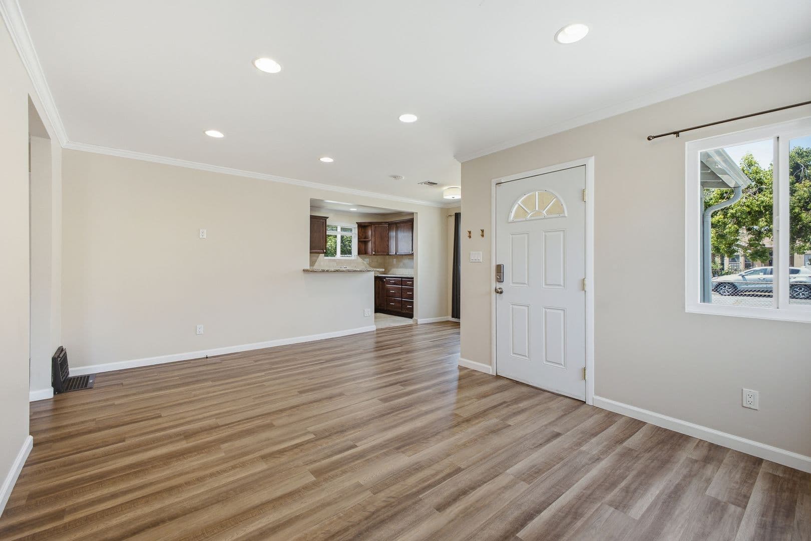 Burbank House: 1630 North Ontario Street