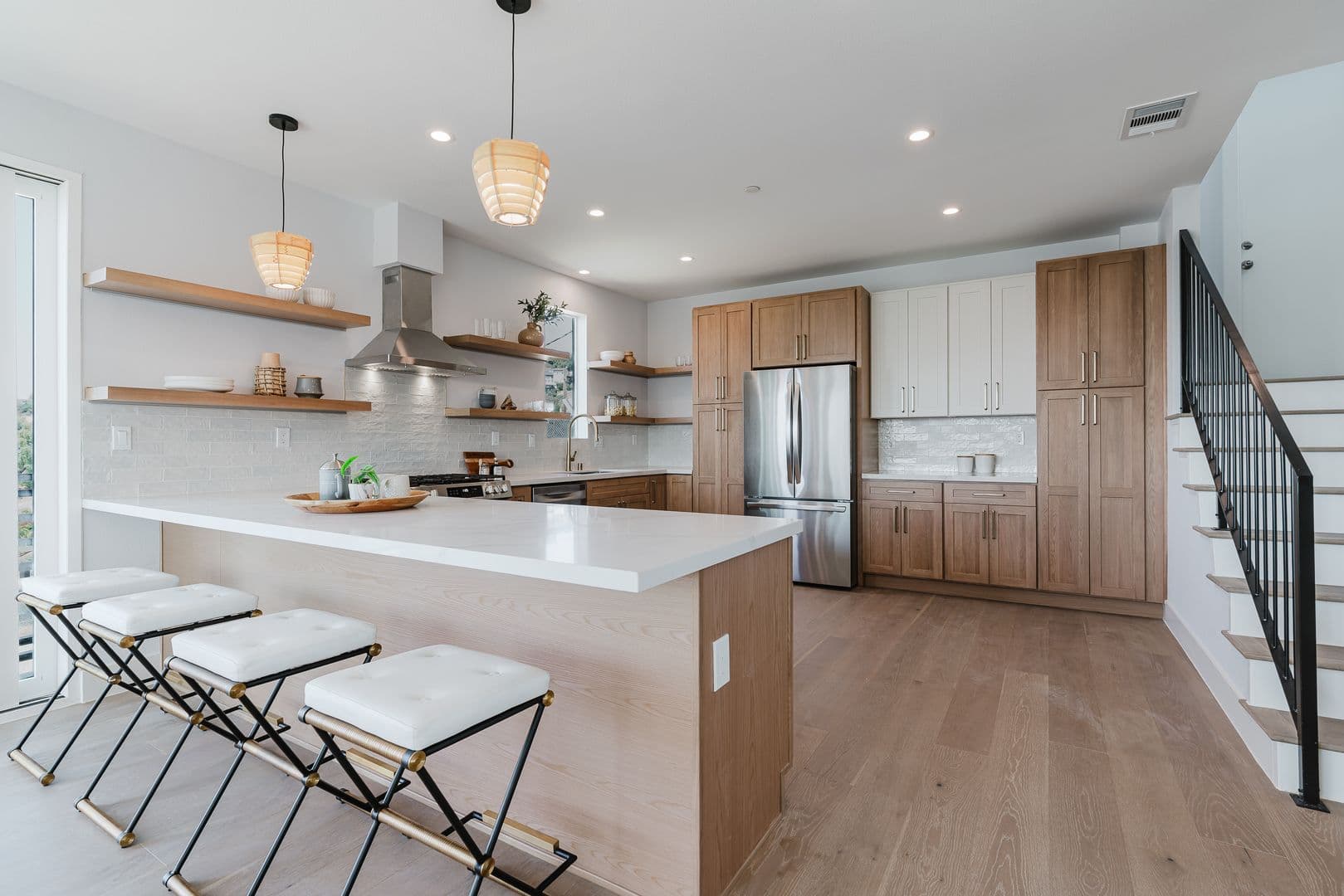 Los Angeles House: 3870 West Point Drive