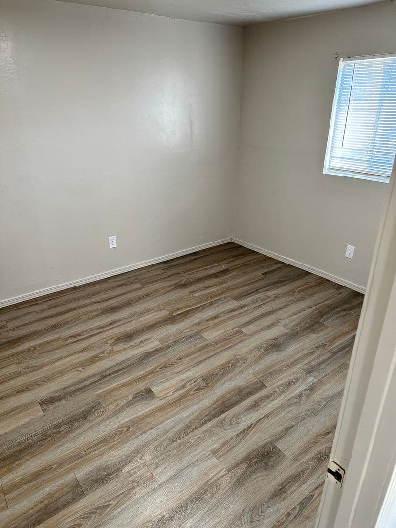 Nampa Apartment: 128 13th Ave N