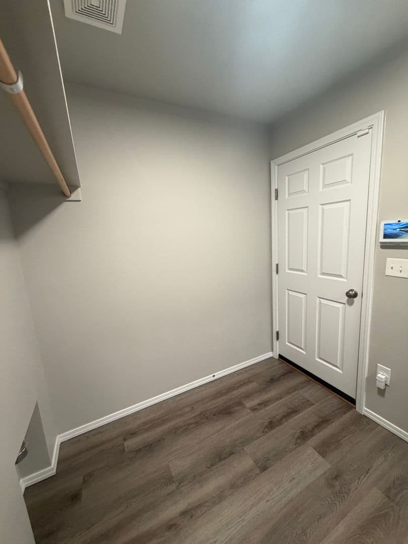Caldwell House: 5214 Clearfield Ct