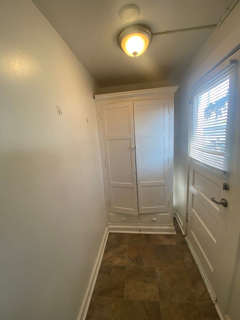 Caldwell Apartment: 321 Blaine St.