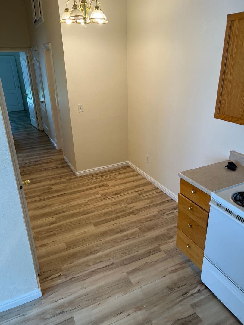 Nampa Apartment: 1307/1309 Holly St