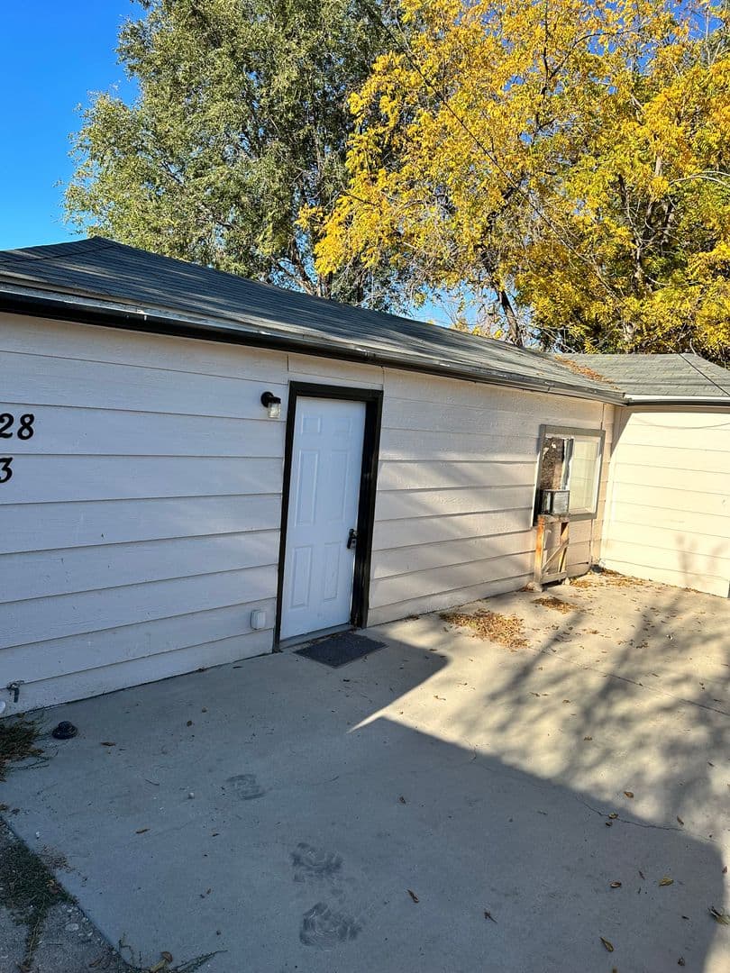 Nampa Apartment: 128 13th Ave N
