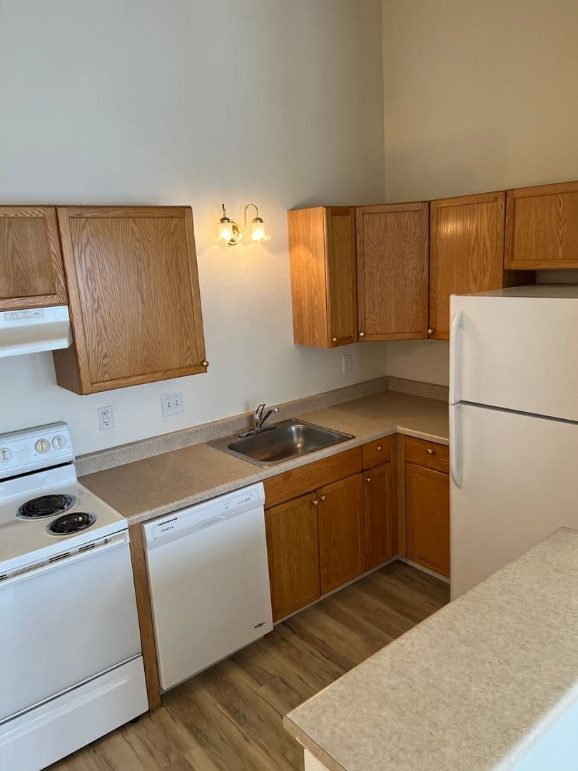 Nampa Apartment: 1307/1309 Holly St