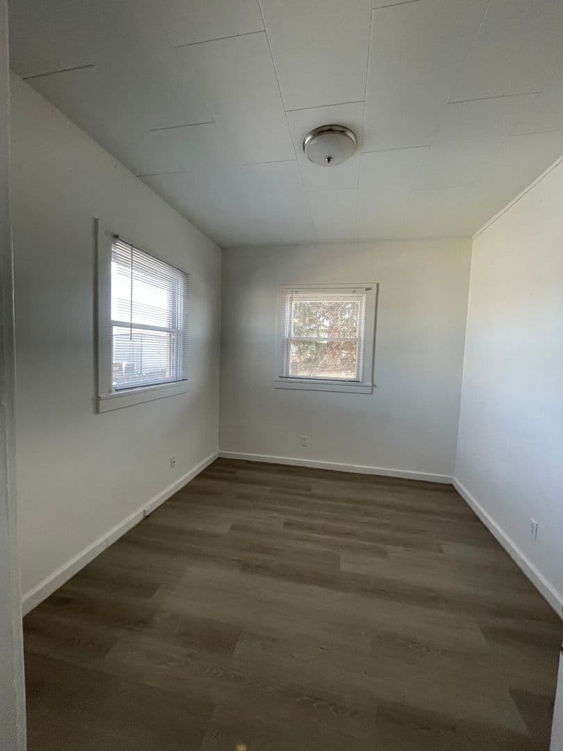 Caldwell Apartment: 321 Blaine St.