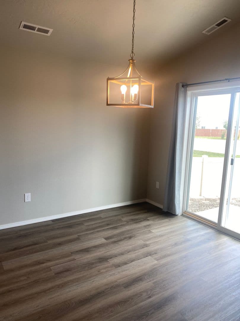 Caldwell House: 5214 Clearfield Ct