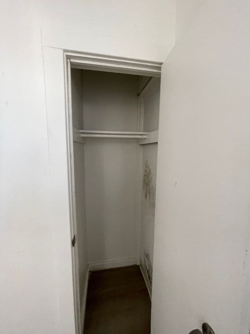 Caldwell Apartment: 321 Blaine St.