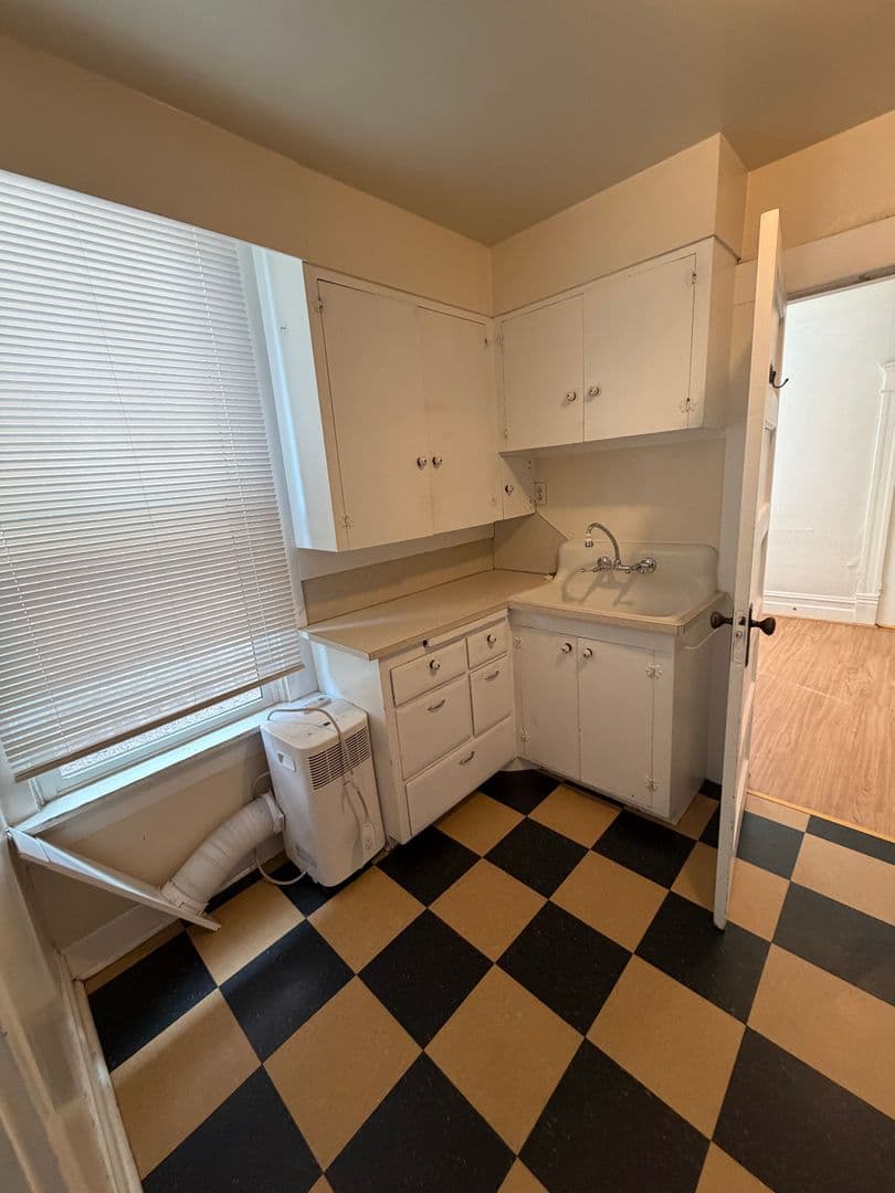 Boise Apartment: 1207 Washington