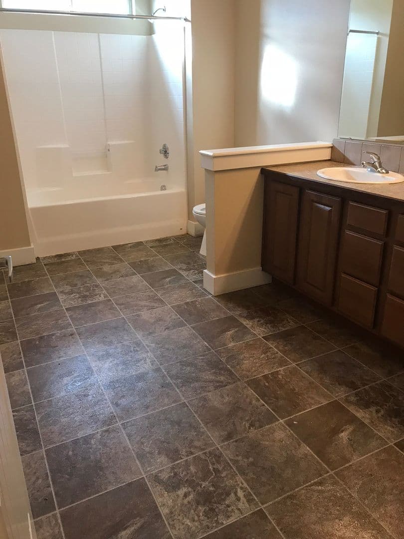 Boise Apartment: 9851 W. Rosecroft Ct