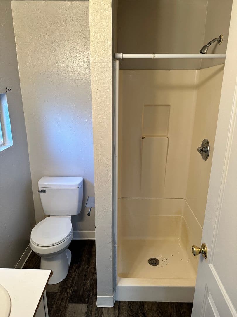 Nampa Apartment: 128 13th Ave N