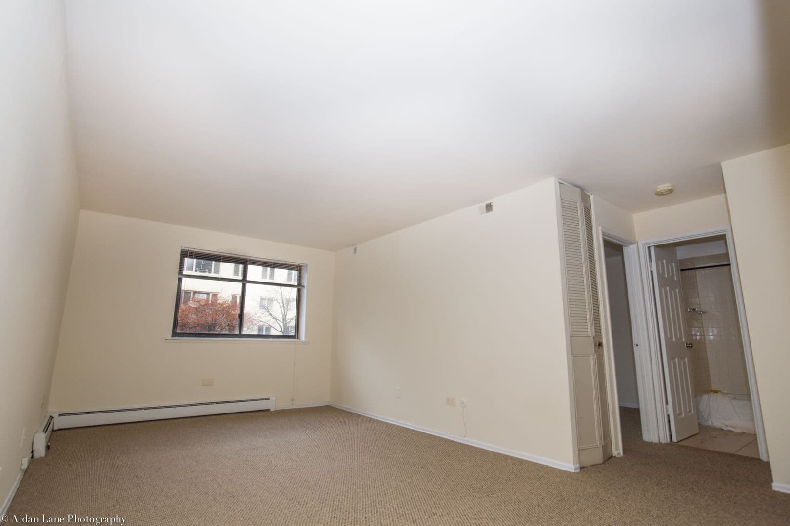 Chicago Apartment: 421-31 W. Barry