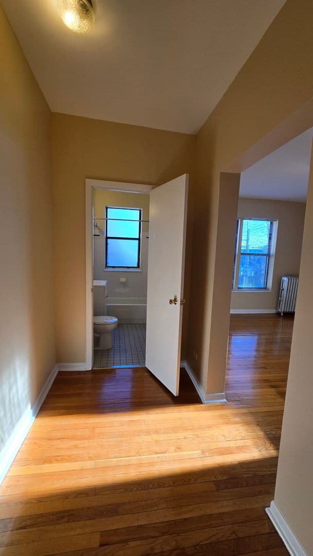 Chicago Apartment: 7722-28 N. Marshfield