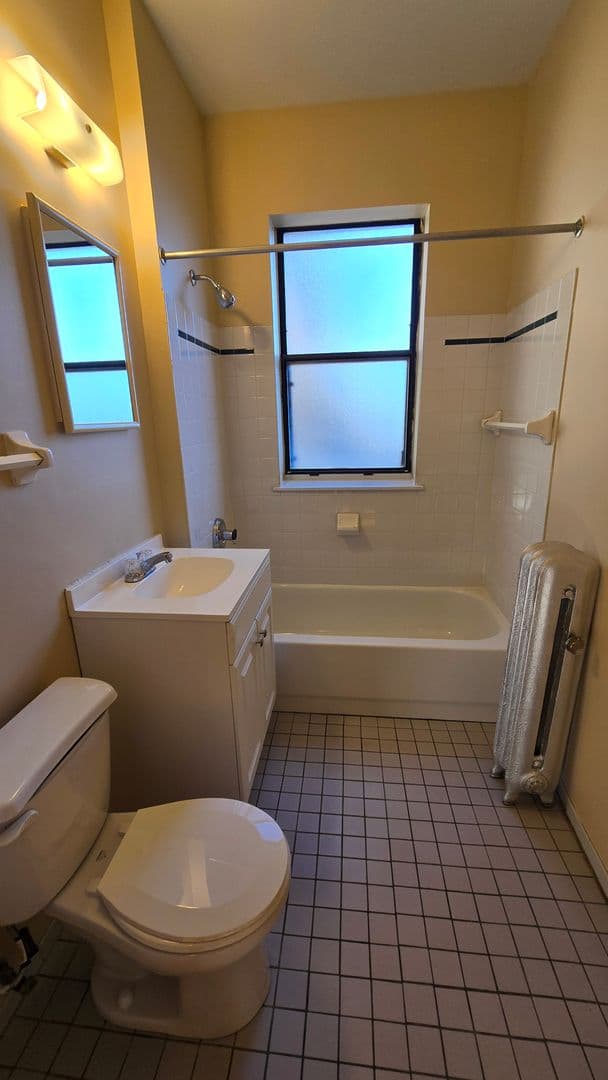 Chicago Apartment: 7722-28 N. Marshfield