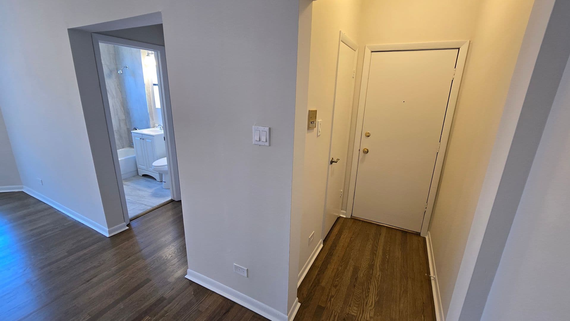 Chicago Apartment: 7722-28 N. Marshfield