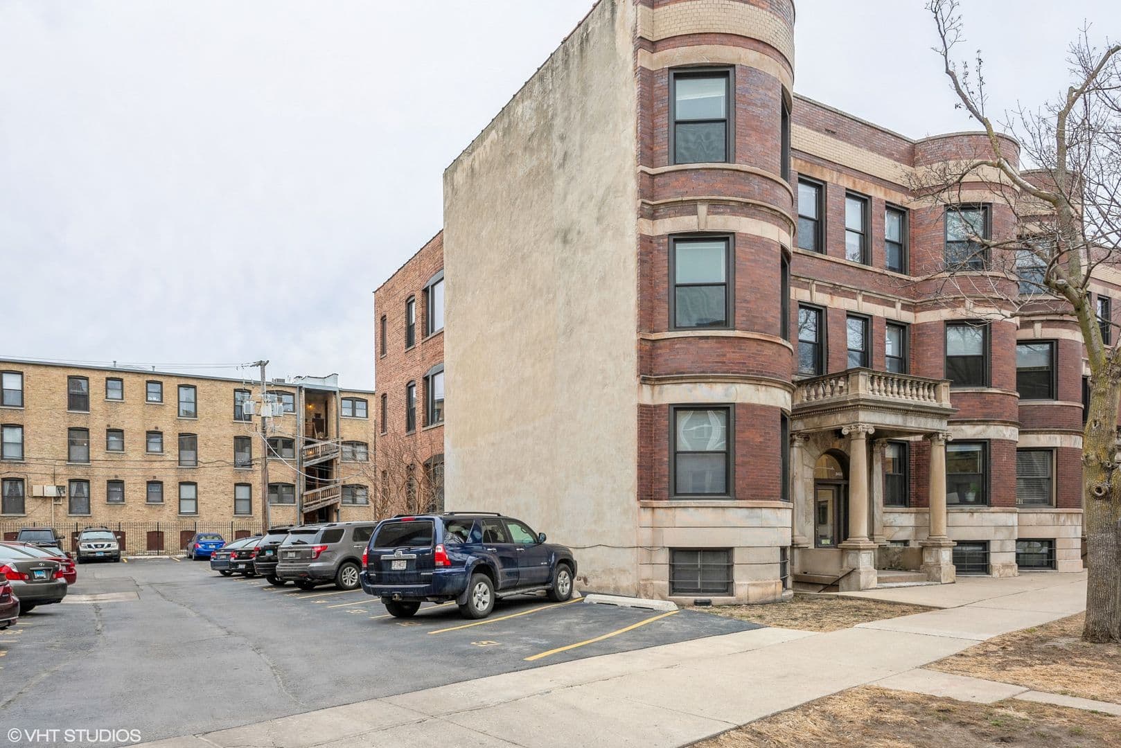 Chicago Apartment: 3450-56 N. Elaine Place
