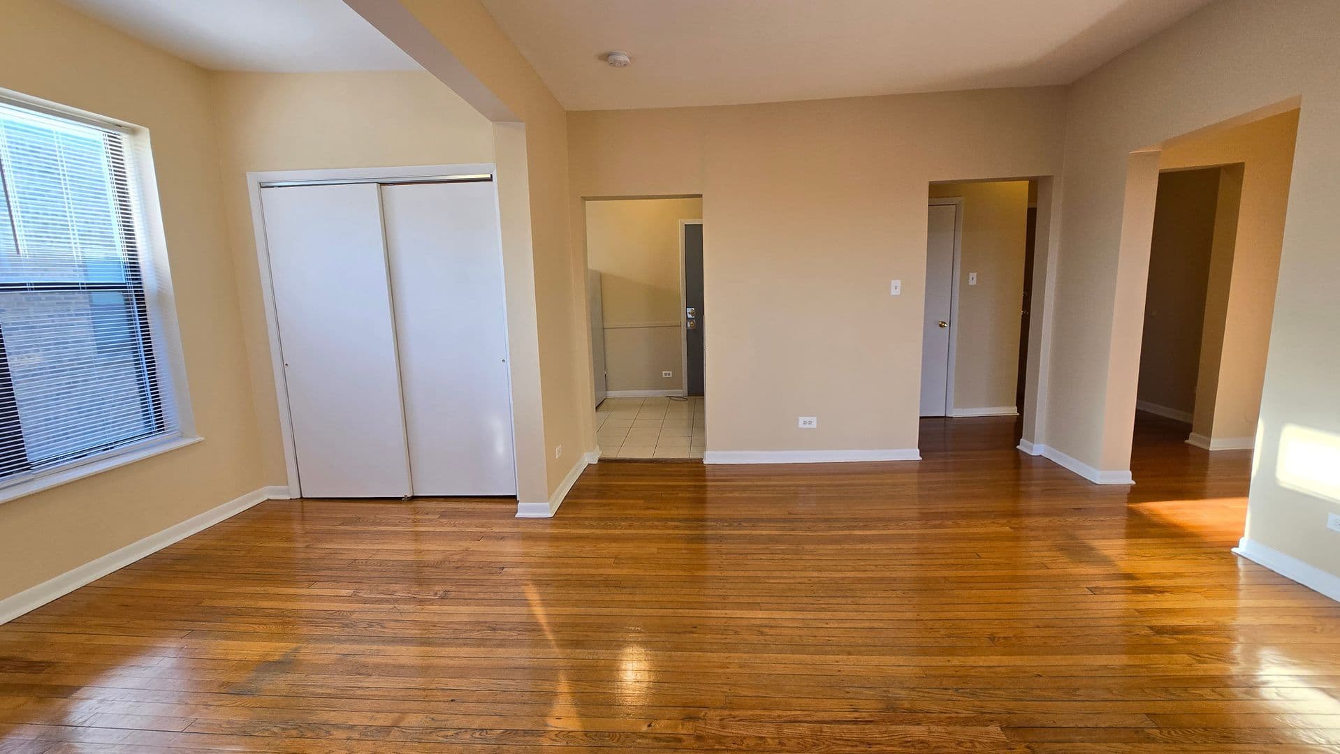 Chicago Apartment: 7722-28 N. Marshfield