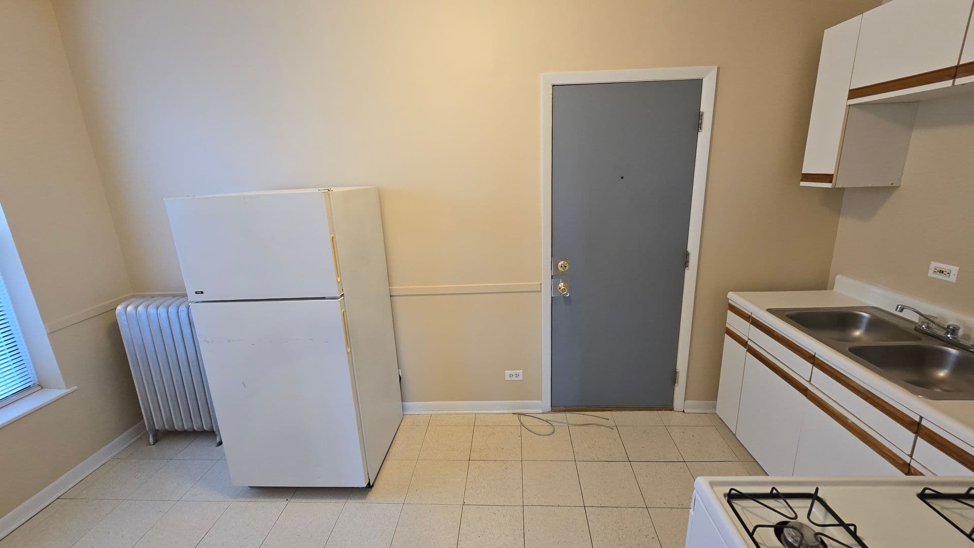 Chicago Apartment: 7722-28 N. Marshfield