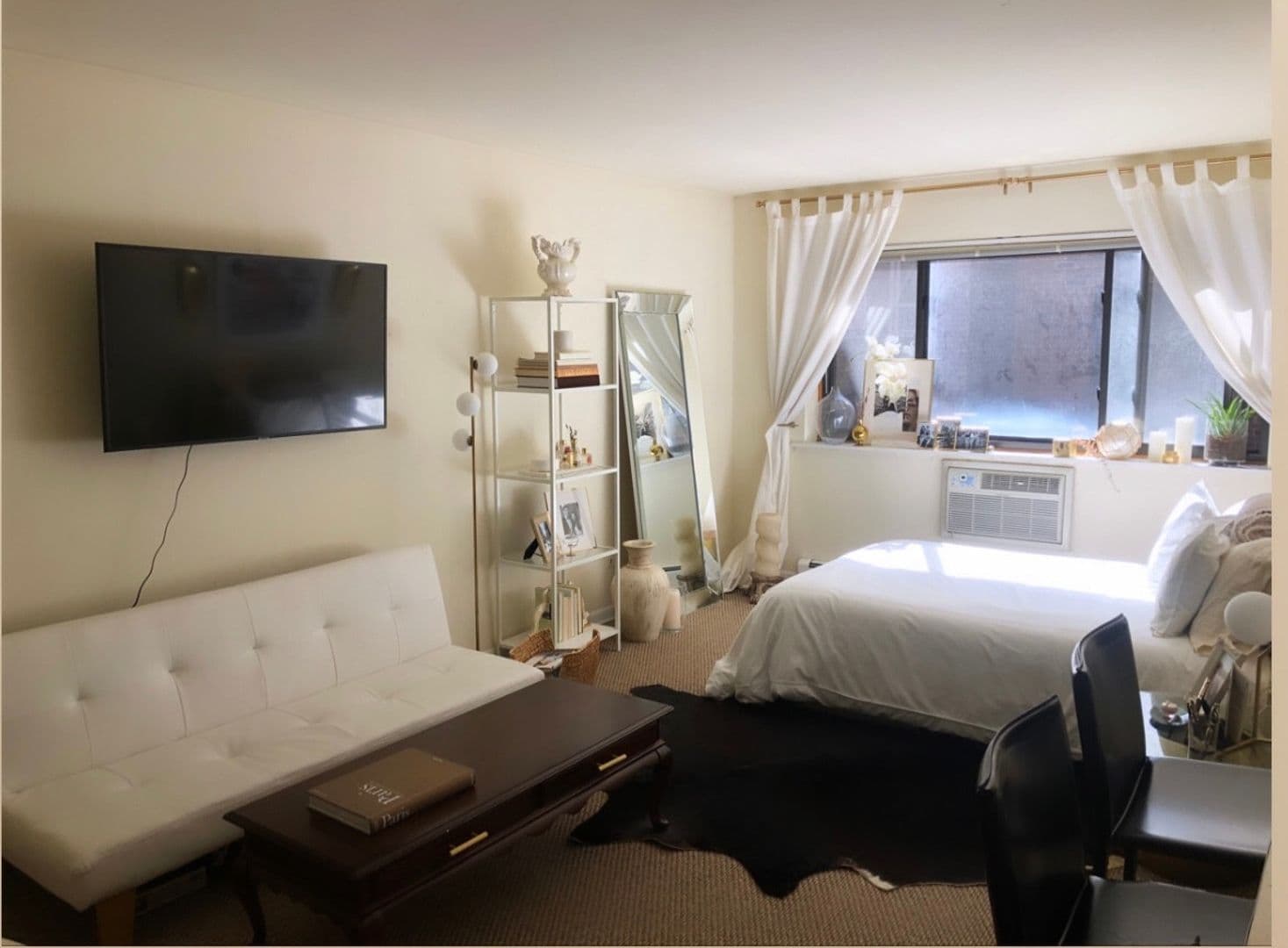Chicago Apartment: 421-31 W. Barry