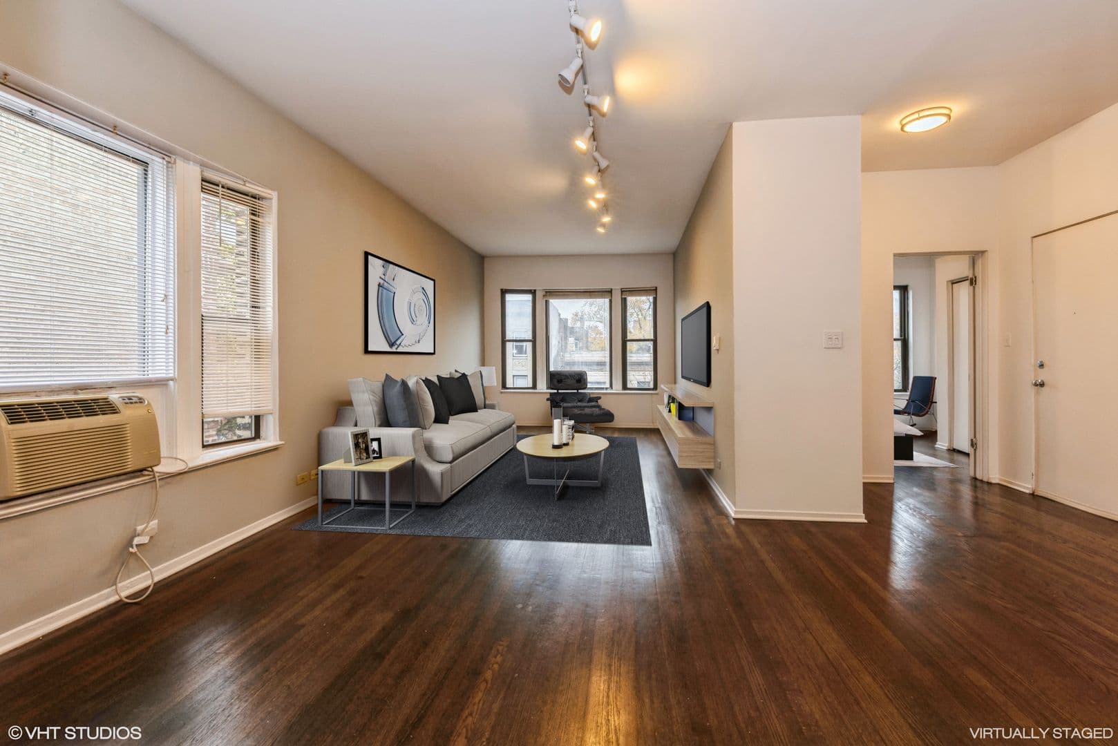 Chicago Apartment: 3450-56 N. Elaine Place