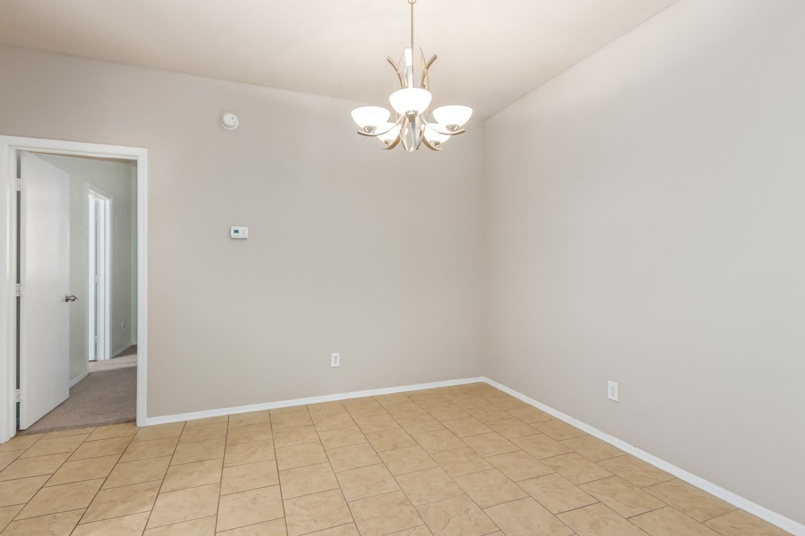 Chandler Apartment: 900 S 94th St