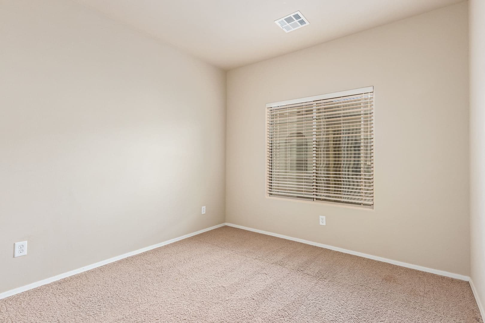 Chandler Apartment: 900 S 94th St