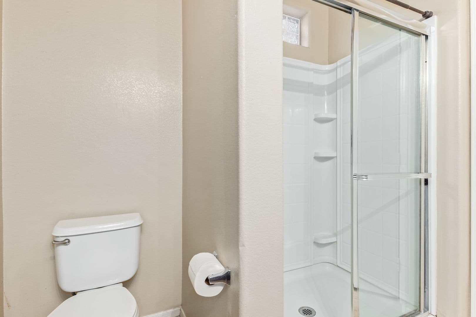 Chandler Apartment: 900 S 94th St