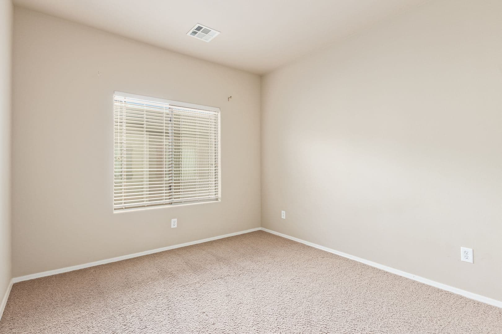 Chandler Apartment: 900 S 94th St