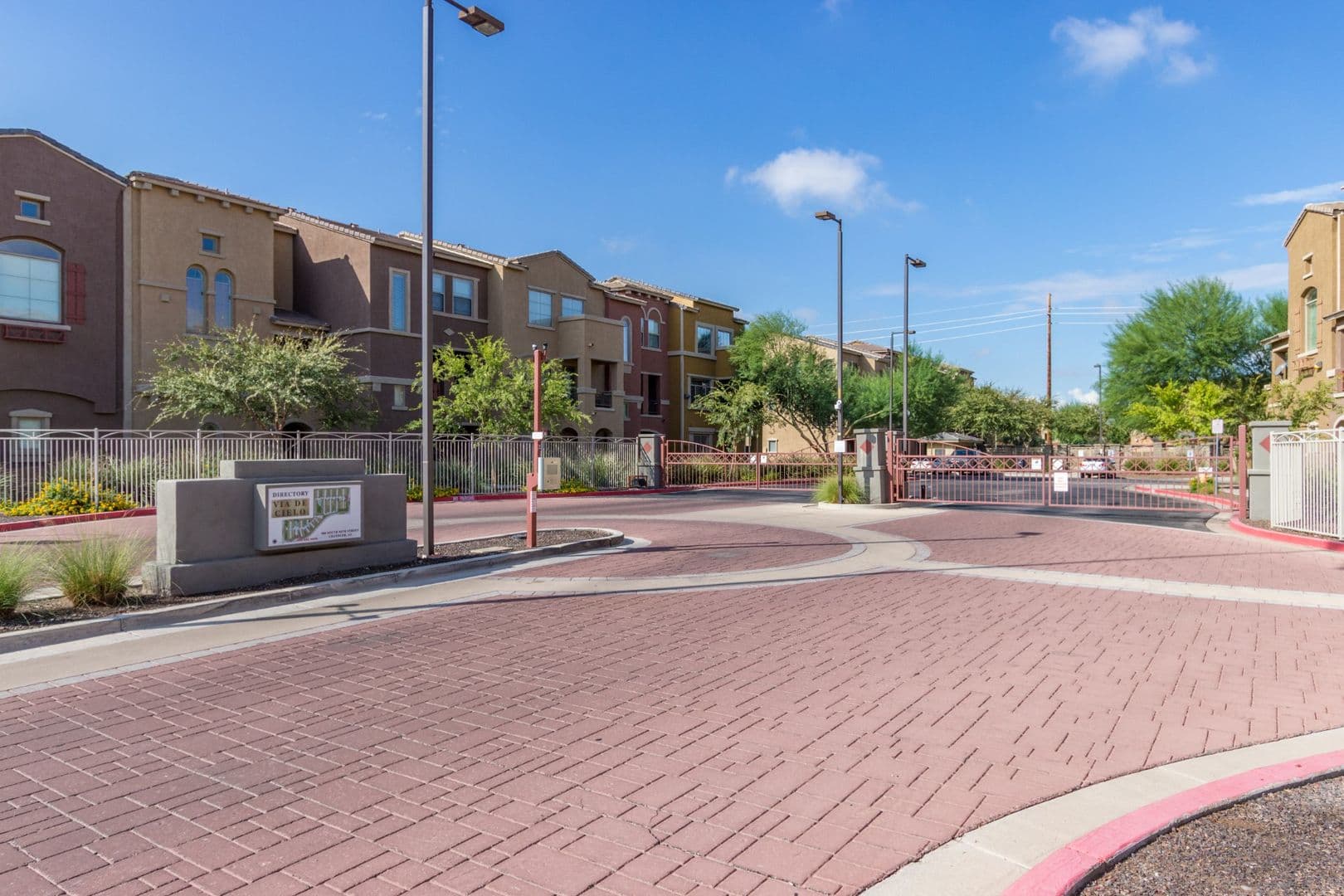 Chandler Apartment: 900 S 94th St