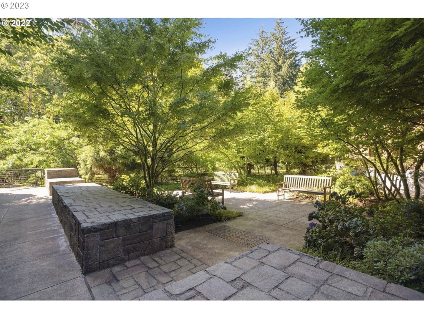 Portland Apartment: 2351 NW Westover Rd - Unit 404